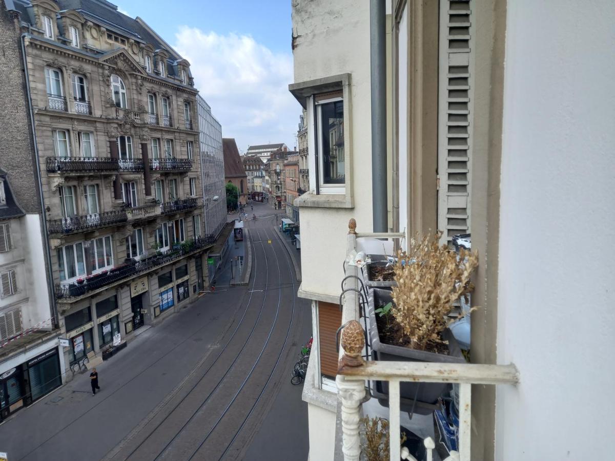 Grand Appartement Au Coeur De Estrasburgo Exterior foto